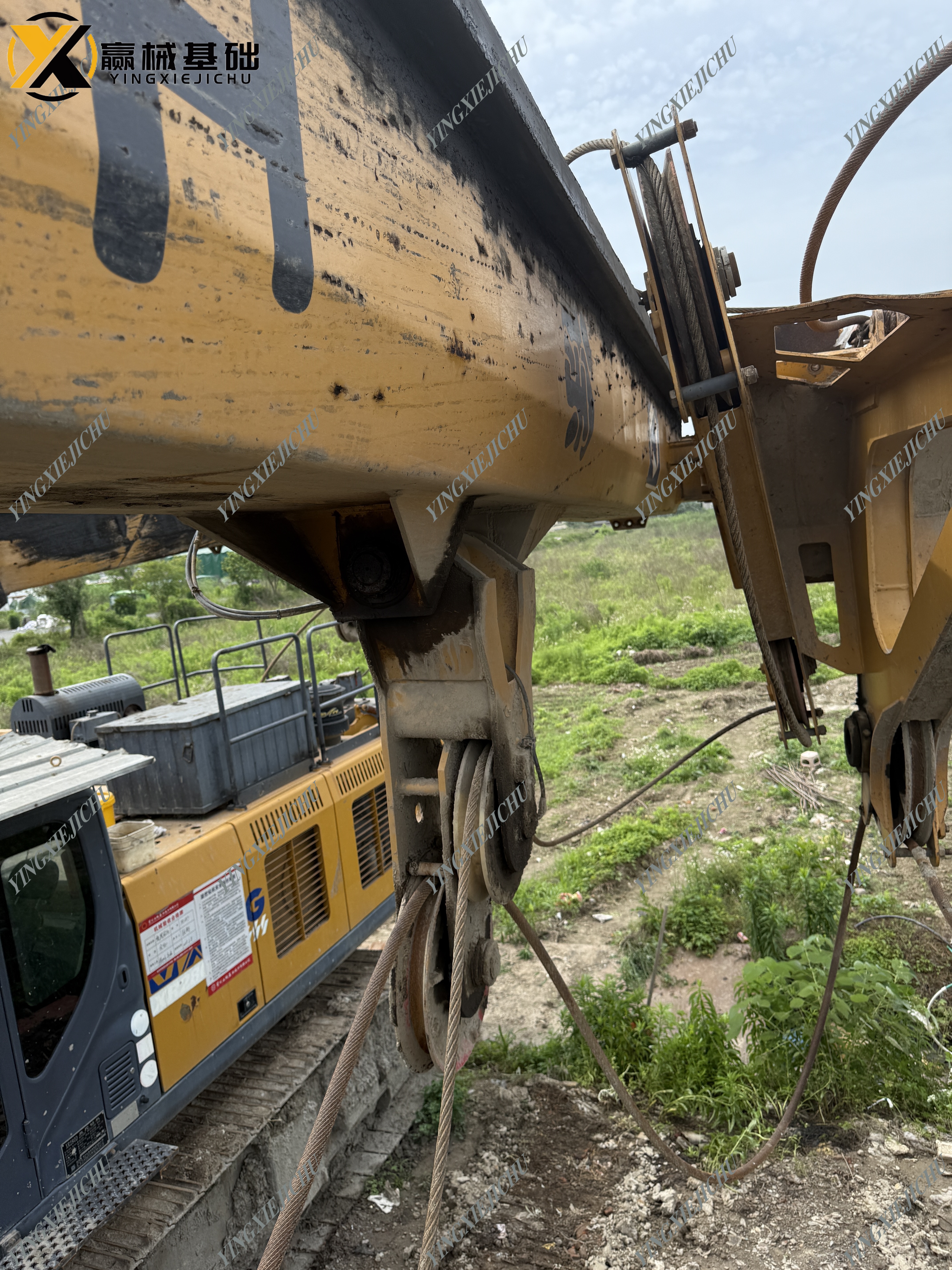 XCMG XR220 All-terrain Powerful Cost-effective Rotary Drilling Rig