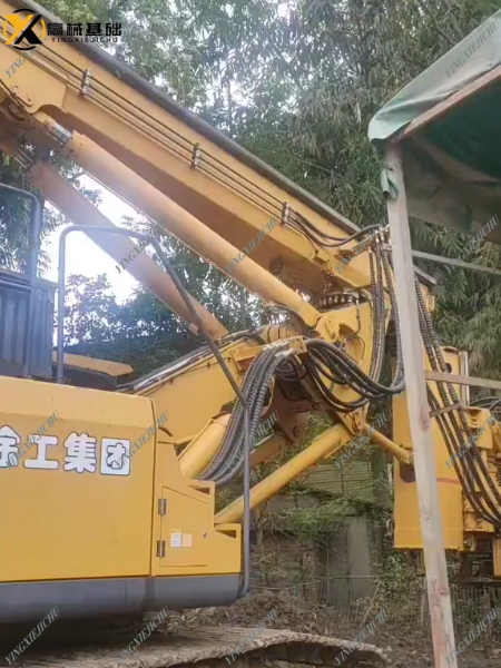 XCMG XR220 Economical Adaptable Quick Delivery Rotary Drilling Rig