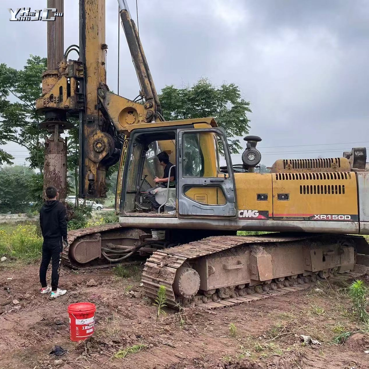 What Is The Function of The Oil Pump in A Rotary Drilling Rig
