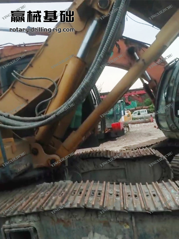 XR280D Powerful performance The hoisting system is efficient Rotary drilling rig