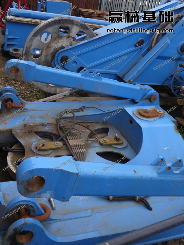 Soilmec SR95 Efficient and energy-saving Powerful performance Rotary drilling rig