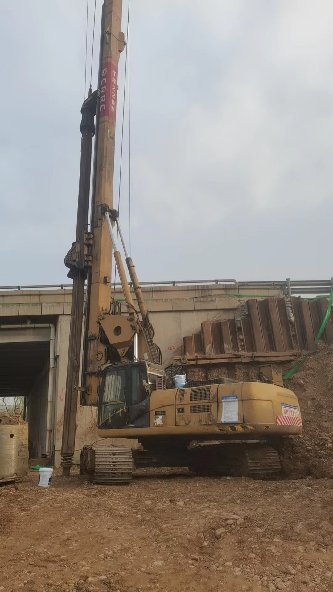 Working Principle of Rotary Drilling Rigs: Torque-Driven Pile Formation Core