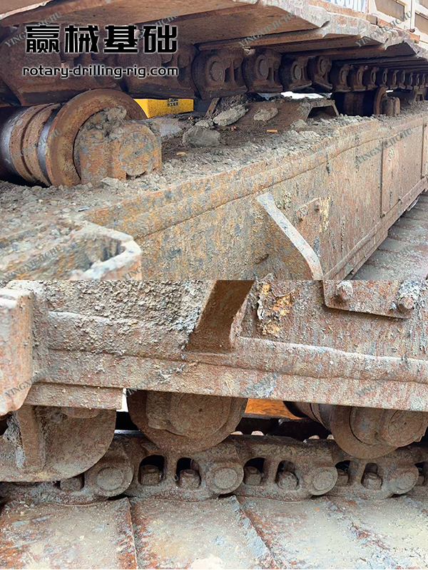 Adapt to various geological conditionsn Adequate power reserve SR360 Rotary Drill Rig