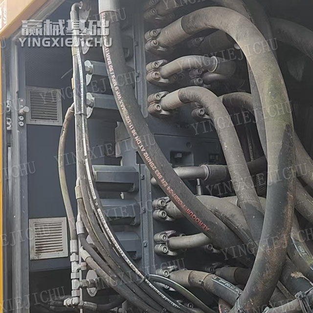 Durable structure Impact resistance centralized control XR220 Rotary Drill Rig