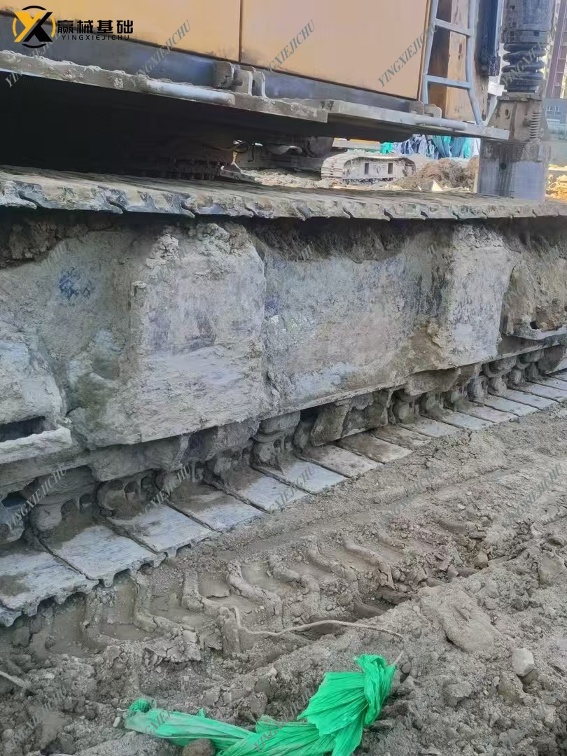 XR240E Automated Crawler Mounted Rotary Drilling Rig