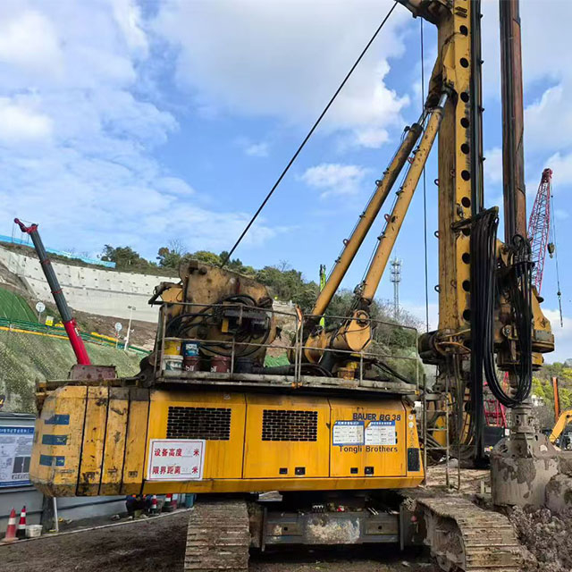 Strong stability Adequate power reserve BG38 Rotary Drill Rig