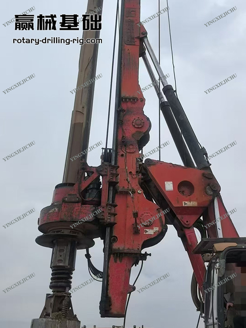 SR250 Rapid drilling through hard layers High-speed soil throwing function Rotary Drilling Rig