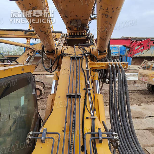 Sufficient torque Fast hole forming High loop efficiency XR220 Rotary Drill Rig