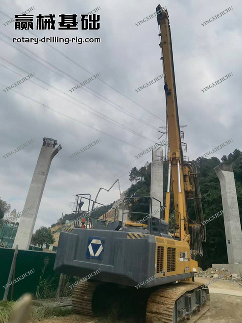 Quick action response centralized control Reliable power XR280 Rotary Drill Rig