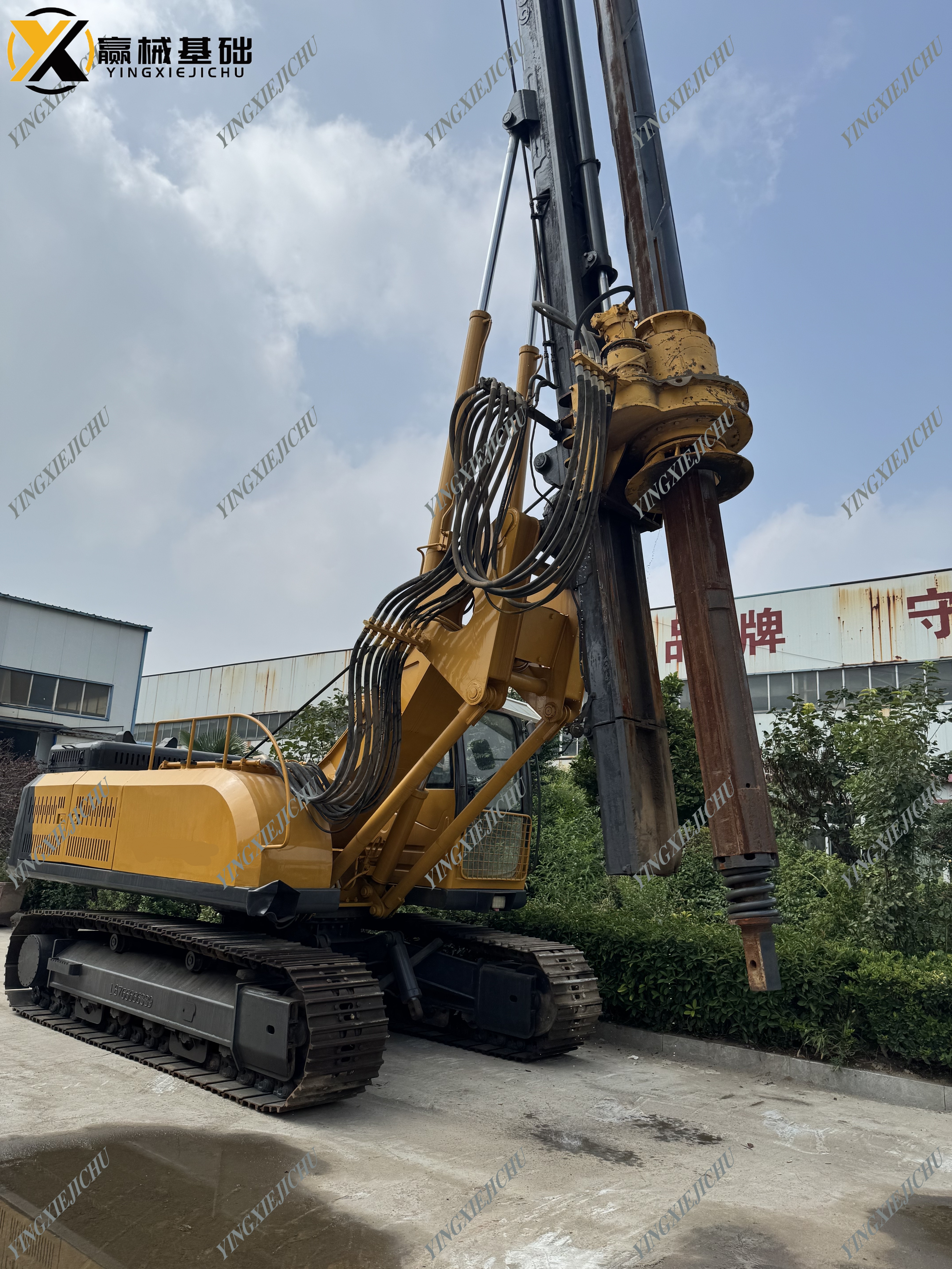 LIQIANG LQR130 Professional Reliable Crawler Mounted Rotary Drilling Rig