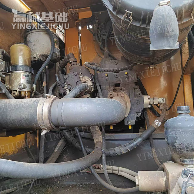 Sufficient torque Fast hole forming High loop efficiency XR220 Rotary Drill Rig