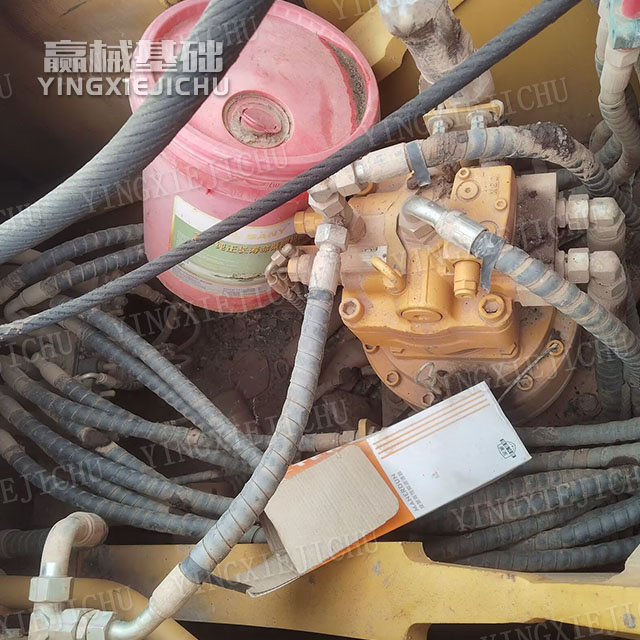 Improve construction accuracy Efficient Hydraulics SR155 Rotary Drill Rig