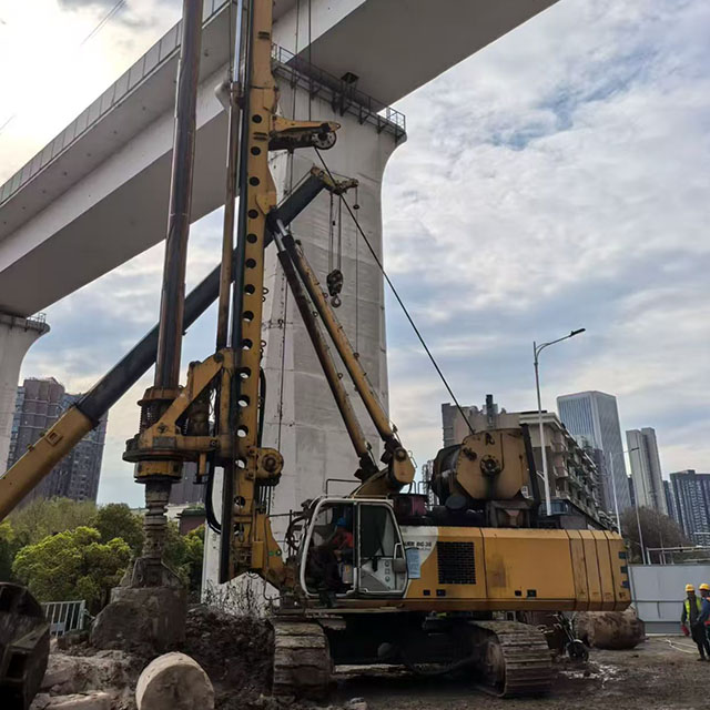 Strong stability Adequate power reserve BG38 Rotary Drill Rig