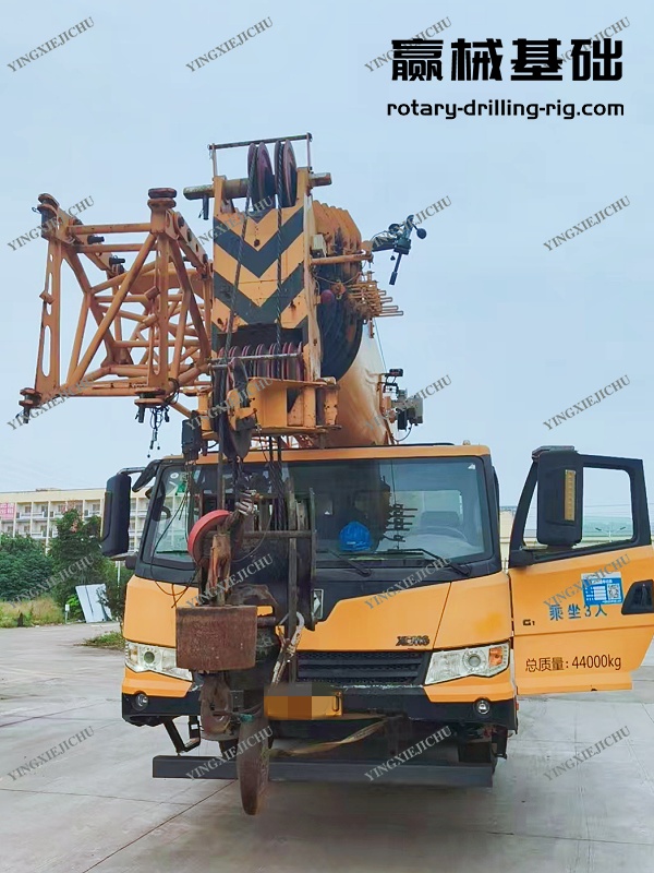 The difference between cranes, tower cranes, and elevators: comparison of applicable scenarios and performance differences