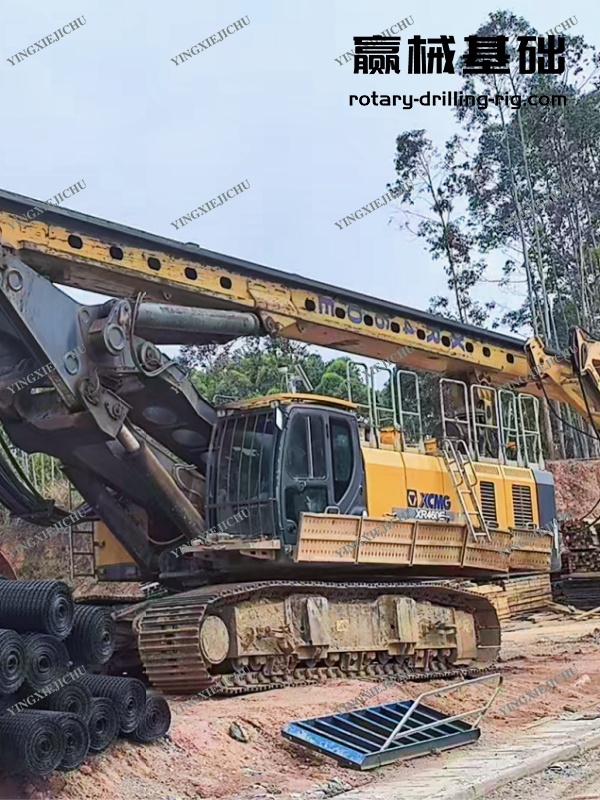 XR360EPiling Machinery High Power Good Price Rotary Drilling Rig
