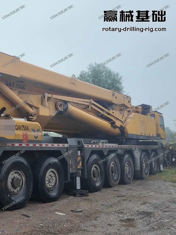 XC QAY500A crane In Good Condition Fully Functional