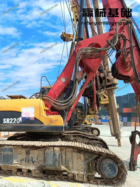 SR220 High Efficiency Smart Power And High-Efficiency Winch System Rotary Drilling Rig
