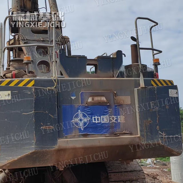 Ultra-deep hole capability Highly adaptable Automatic hole alignment XR400E Rotary Drill Rig