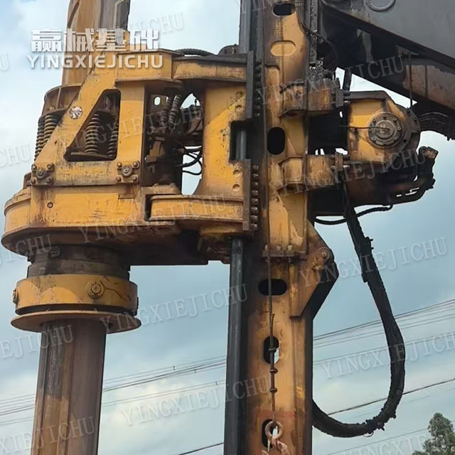 High overall efficiency Single-hole efficiency is high XR400E Rotary Drill Rig