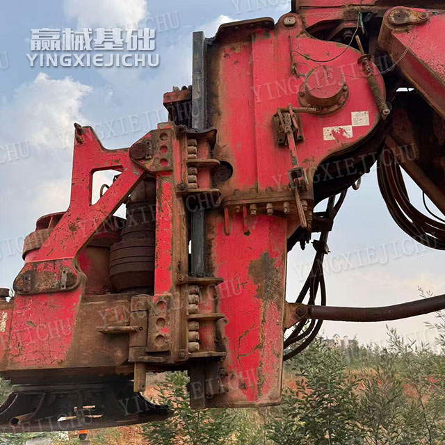 Strong torque efficient rock drilling SR250 Rotary drill rig