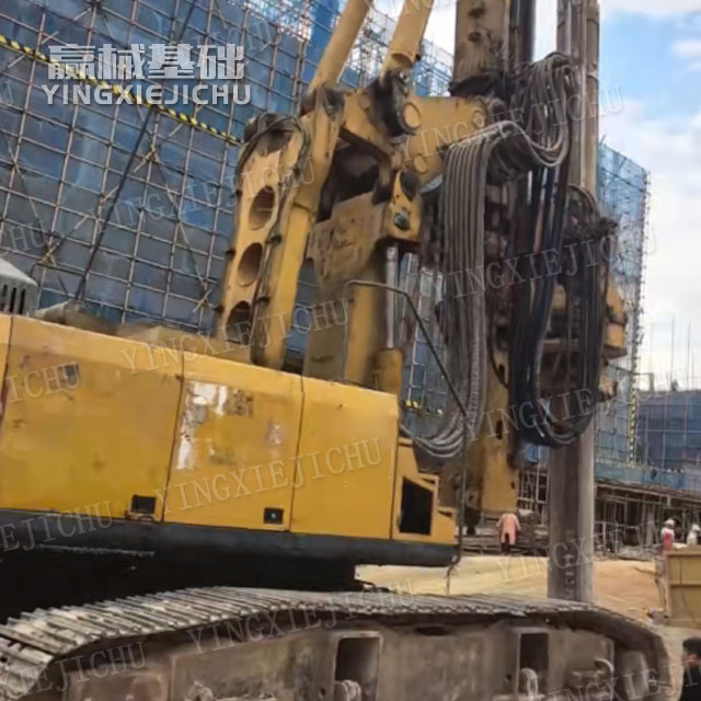 Automatic Hole Alignment Fast Dynamic Response XR400E Rotary Drill Rig