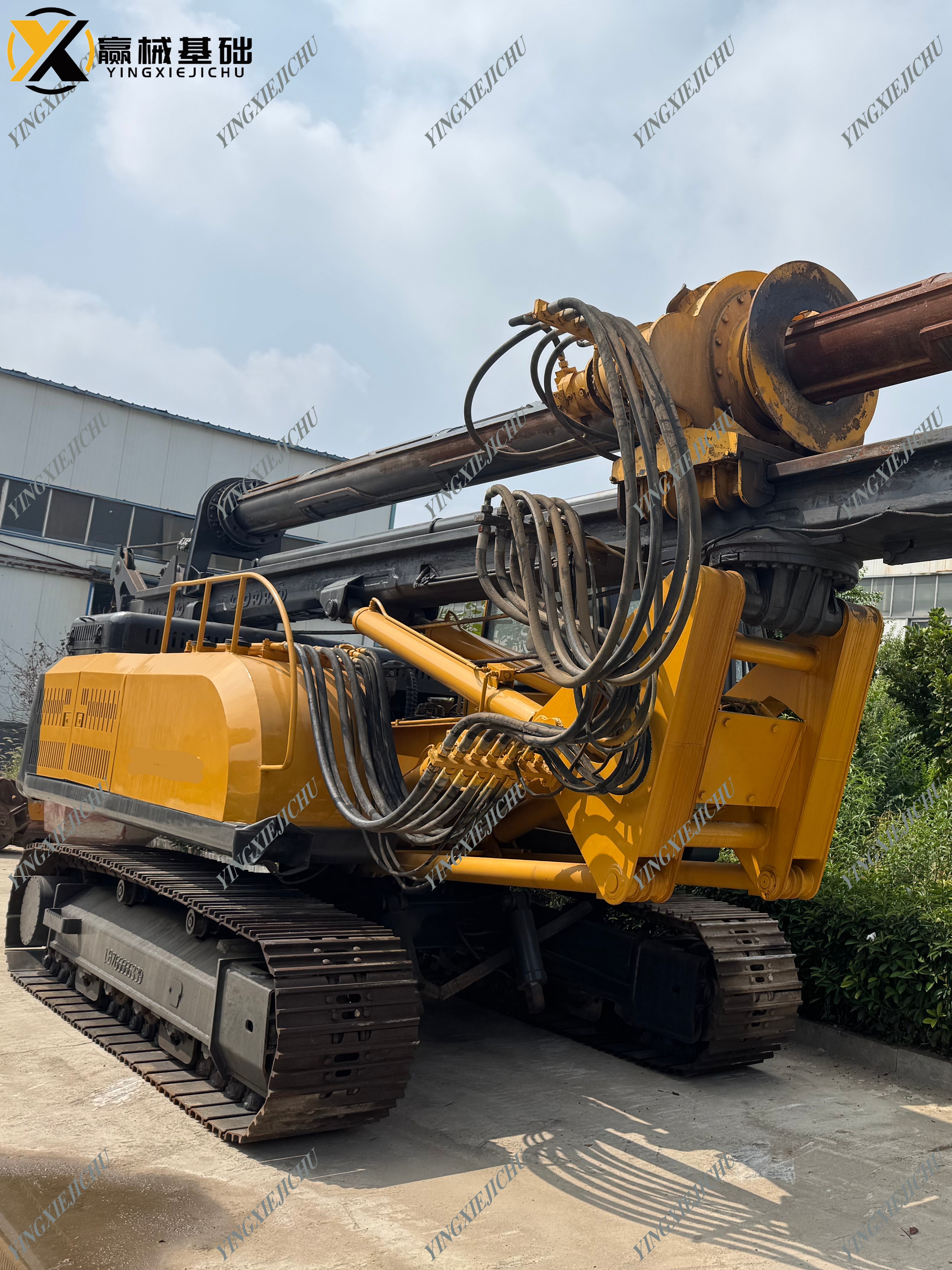 LIQIANG LQR130 Professional Reliable Crawler Mounted Rotary Drilling Rig