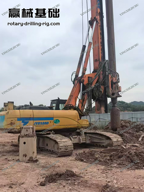 JVR280D Strong power ensures efficiency High quality of hole forming Rotary Drilling Rig