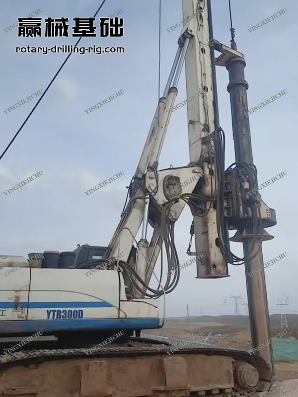 YTR260 Dual motor drive Strong pulling out drilling capability Rotary Drilling Rig