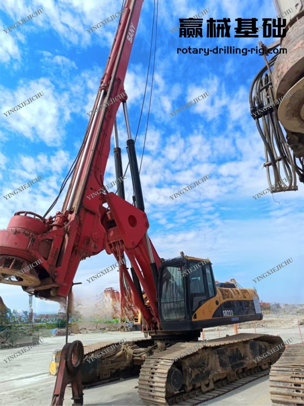 SR220 High Efficiency Smart Power And High-Efficiency Winch System Rotary Drilling Rig