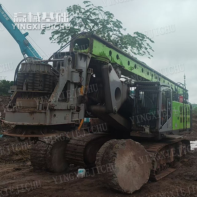 Excellent Stability Construction Safety Easy Maintenance ZR240 Rotary Drill Rig