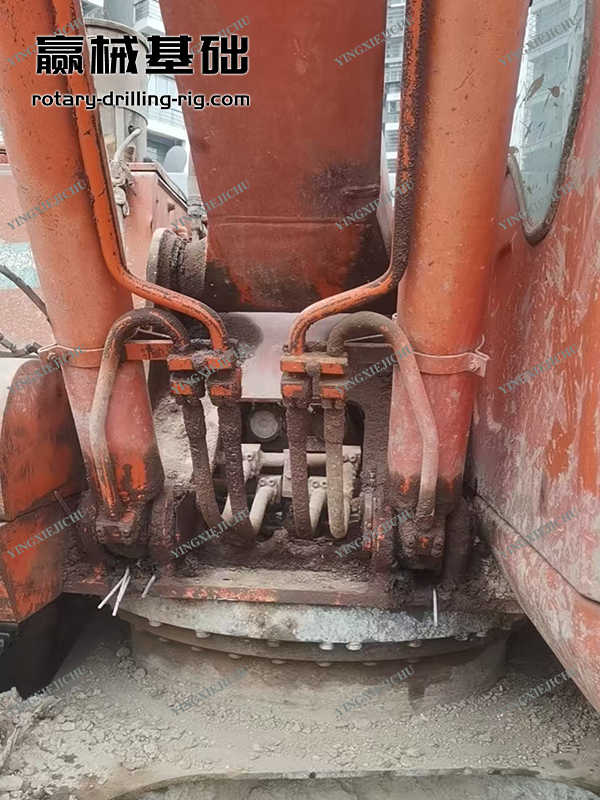 Wide adaptability Suitable for high-intensity operations DOOSAN215E Excavator