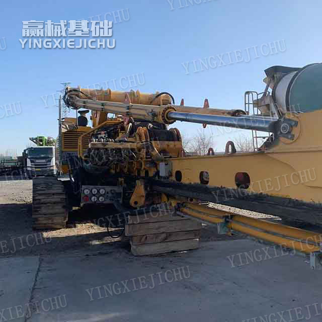 Efficient Stable & High-precision Construction BG26 Rotary Drill Rig