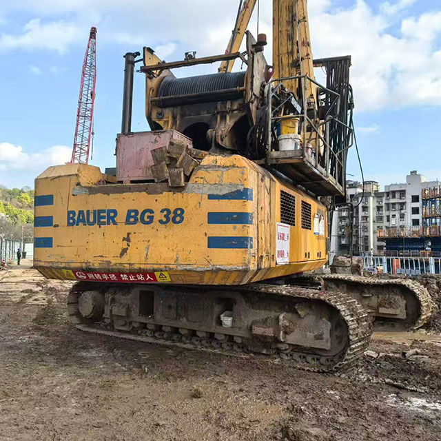 Strong stability Adequate power reserve BG38 Rotary Drill Rig