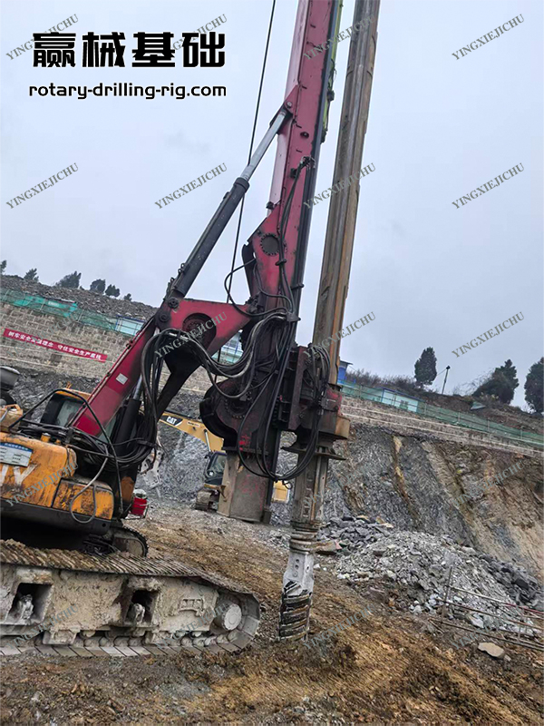 Strong adaptability to working conditions Suitable for high-intensity operations SR280 Rotary Drill Rig