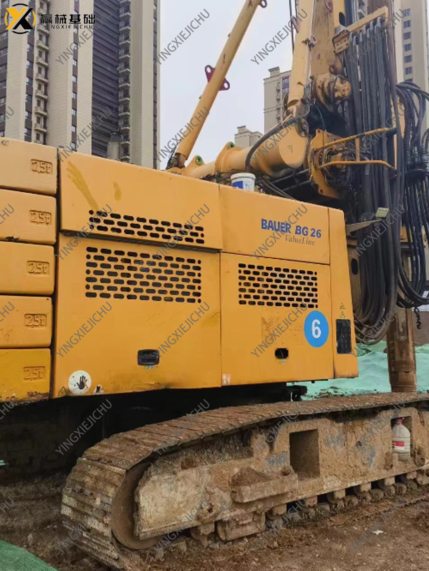 BAUER BG26 Second-hand Competitive Price Rotary Drilling Rig