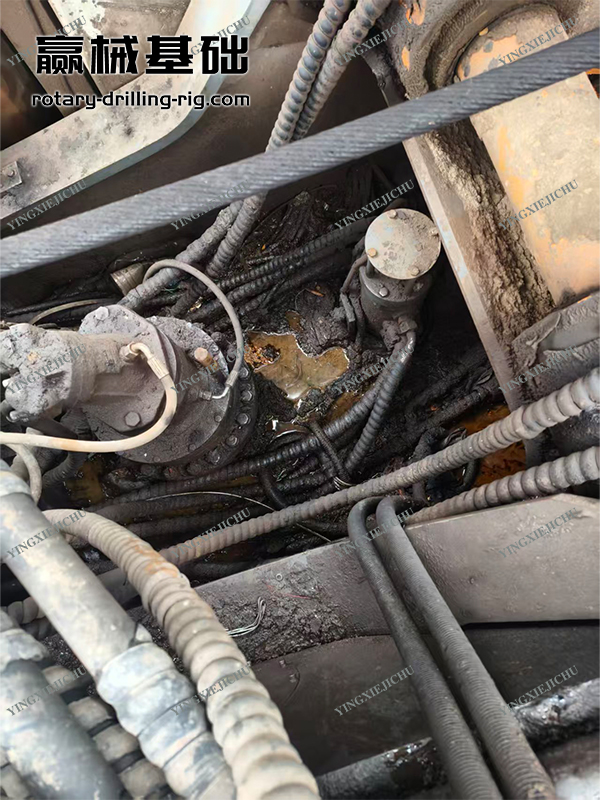 Strong stability Automatic hole alignment Reinforcement of key structures ZR220 Rotary Drill Rig