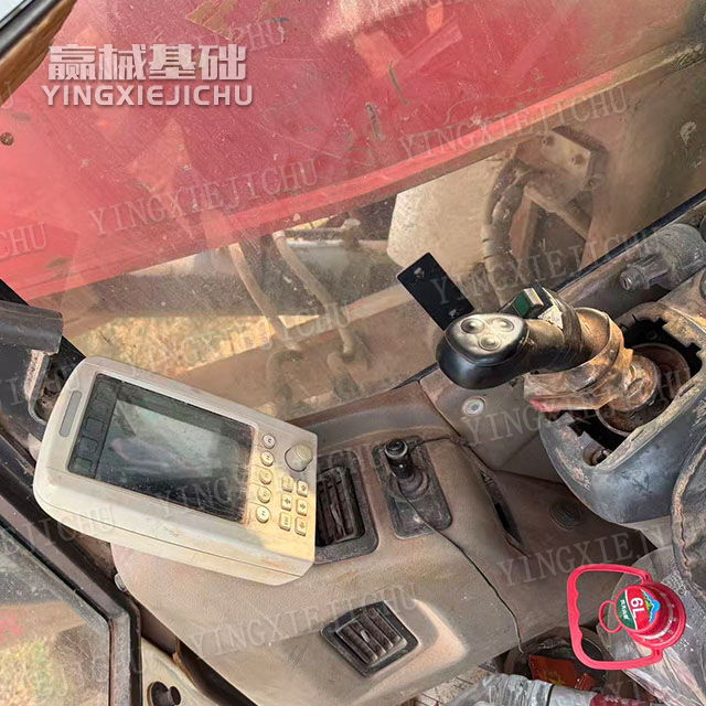 Strong torque efficient rock drilling SR250 Rotary drill rig