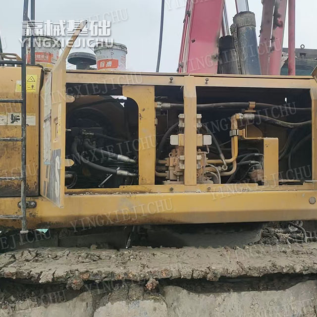 Adequate Power Reserve All-Terrain Adaptability Sr235 Rotary Drill Rig