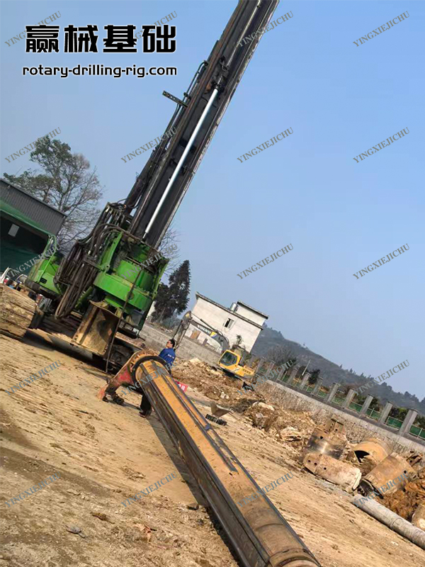 Strong adaptability to working conditions Suitable for high-intensity operations SR280 Rotary Drill Rig