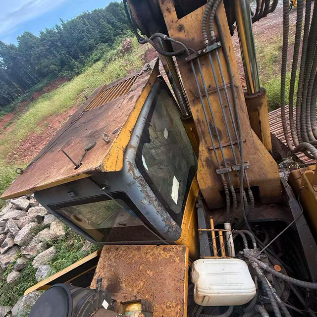 ·Improve construction accuracy Precise alignment with holes XR150 III Rotary Drill Rig