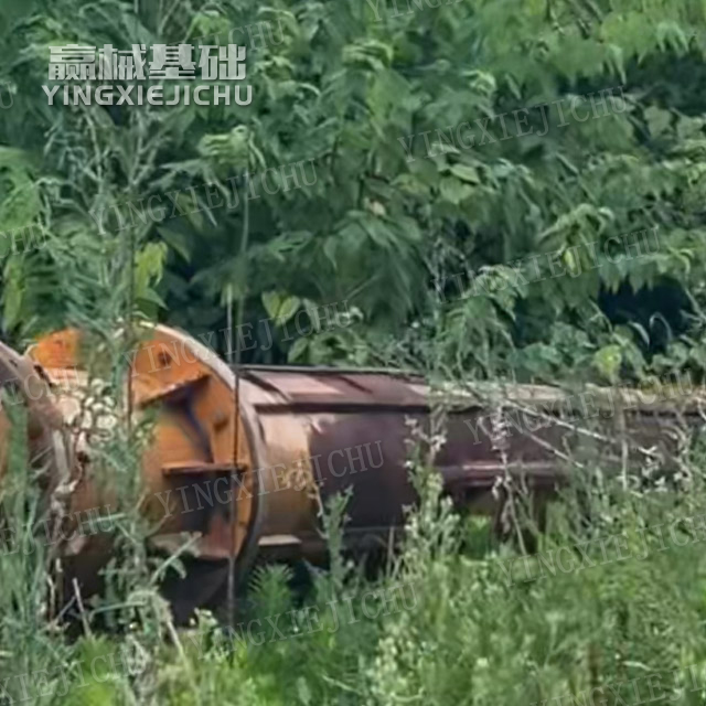 Quick scheduling Strong anti-overturning capability SR250 Rotary drill rig