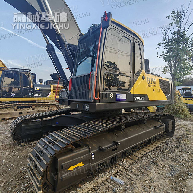 Smooth Power Output Abundant Power Output Volvo EC290 Excavator