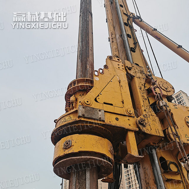 Quick scheduling High‑efficiency soil unloading low failure rate BG26 Rotary Drill Rig