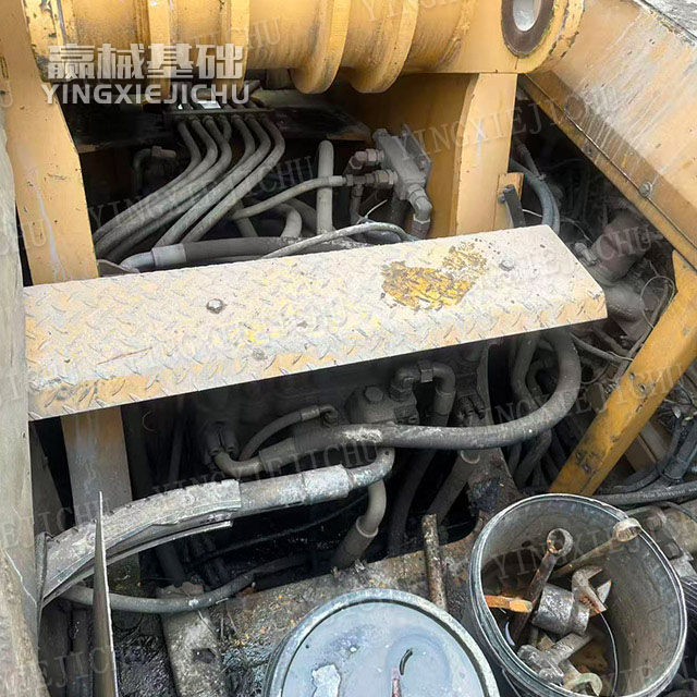 Low failure rate Multi method compatibility High drilling efficiency BG25 Rotary Drill Rig