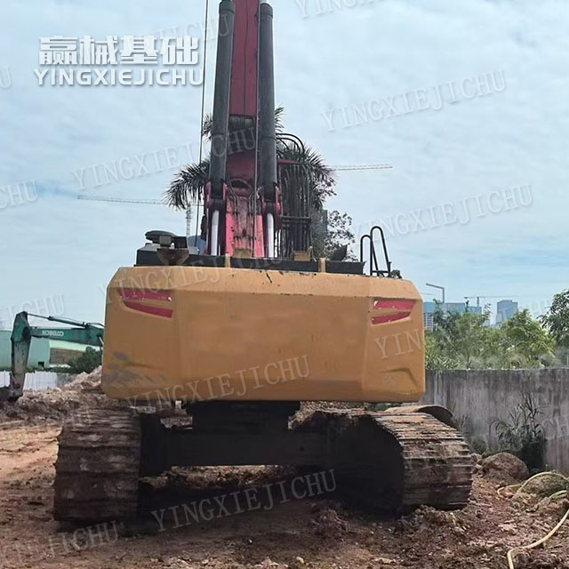 Adequate power reserve Stable hole-forming quality Sr235 Rotary Drill Rig