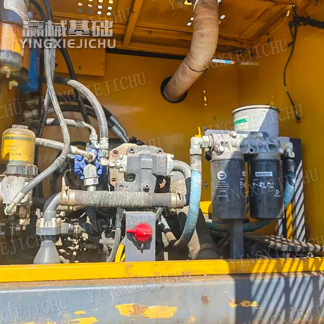 Smooth transitions High torque deep pile Wide construction scope XR240 Rotary Drilling Rig