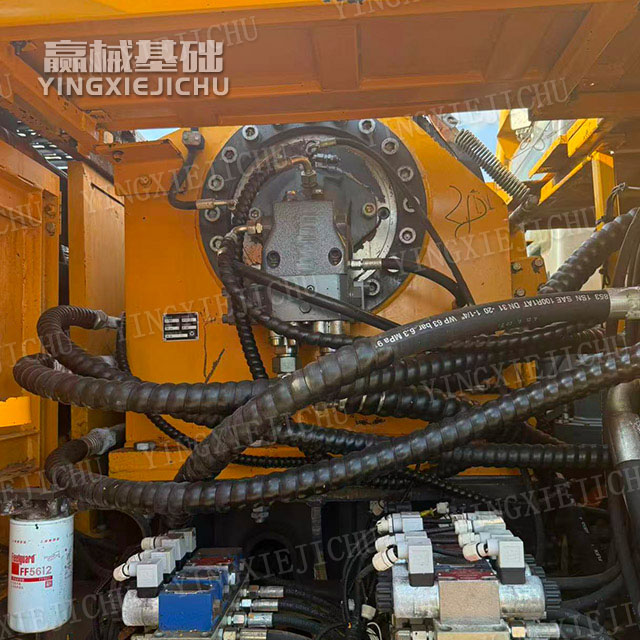 High torque deep pile Strong adaptability to working conditions XR180 Rotary drill rig