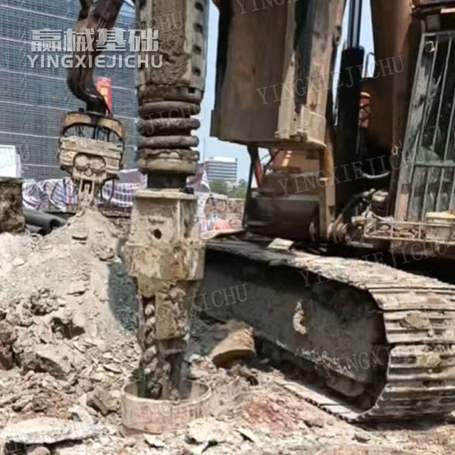 Reliable power High loop efficiency Stable hole-forming quality XR200 Rotary drilling rig