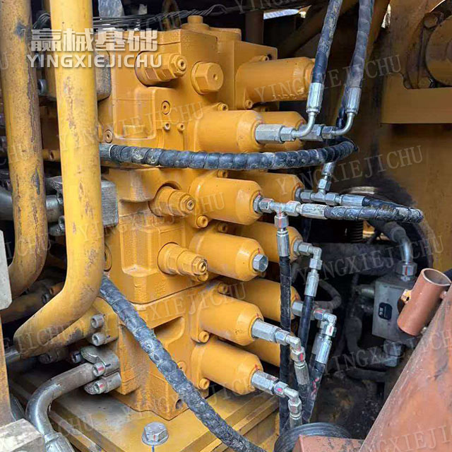 Wide construction scope Dynamic stability Stable hole-forming quality SR405 Rotary drill rig