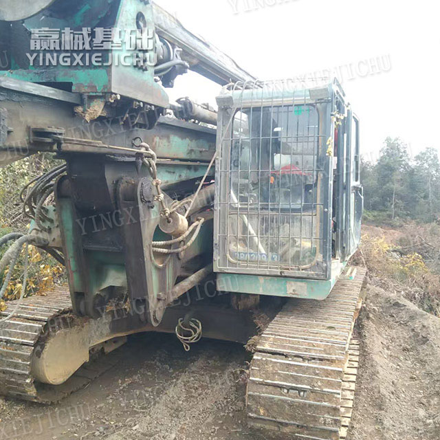 Strong overall rigidity Fast unloading speed High speed soil dumping HER300 Rotary Drill Rig